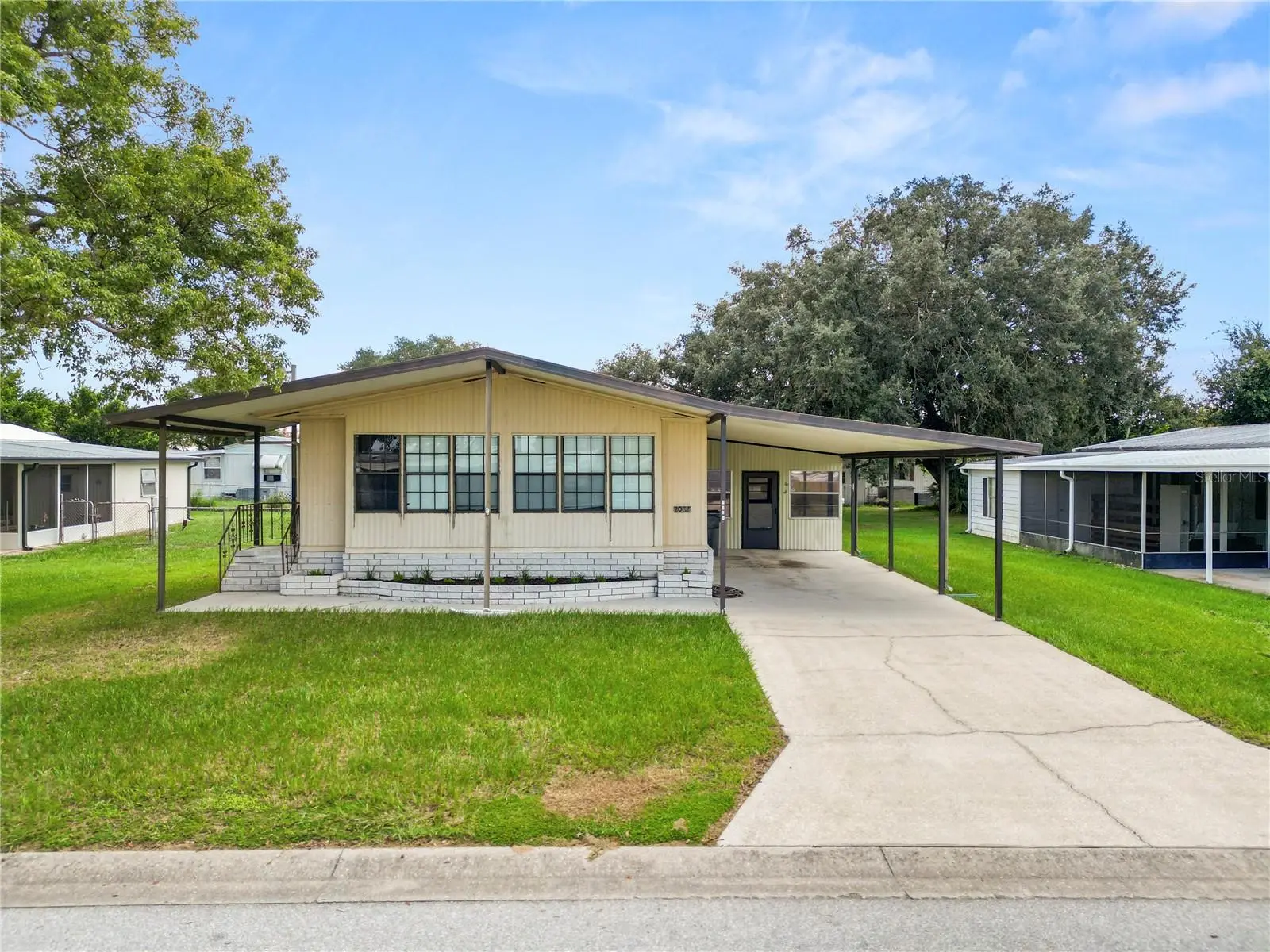 2082 Thelma Drive, FL