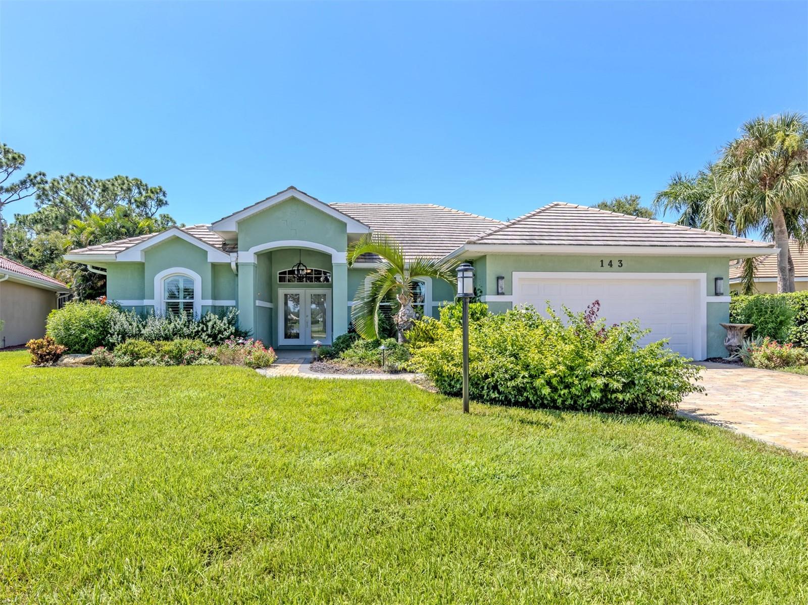 143 Wayforest Drive, FL