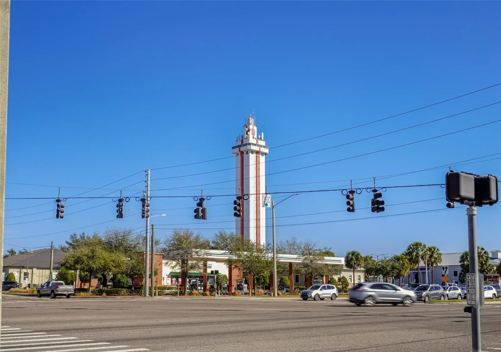 144 Oak Street, FL
