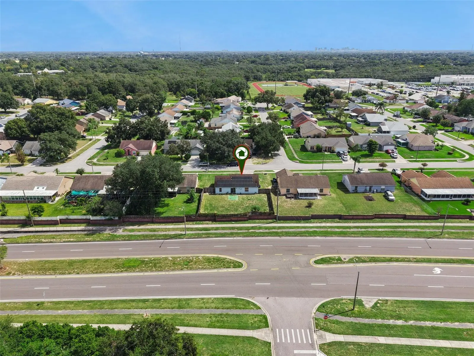 2204 Bridgewood Trail, FL