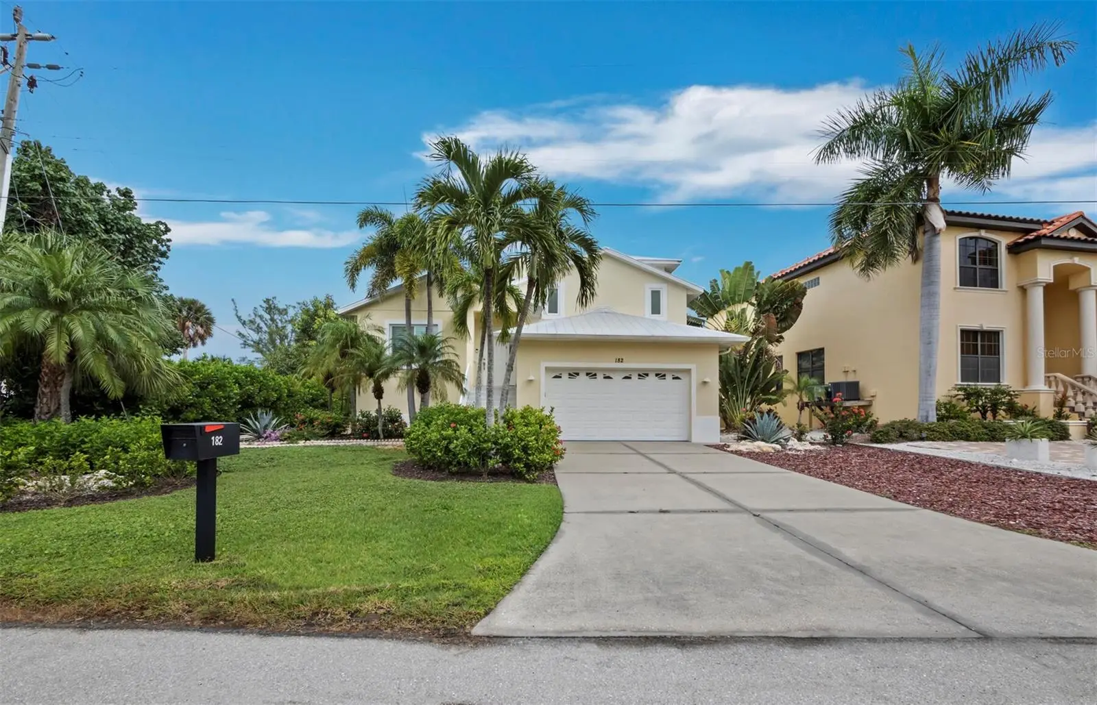 182 Island Circle, FL