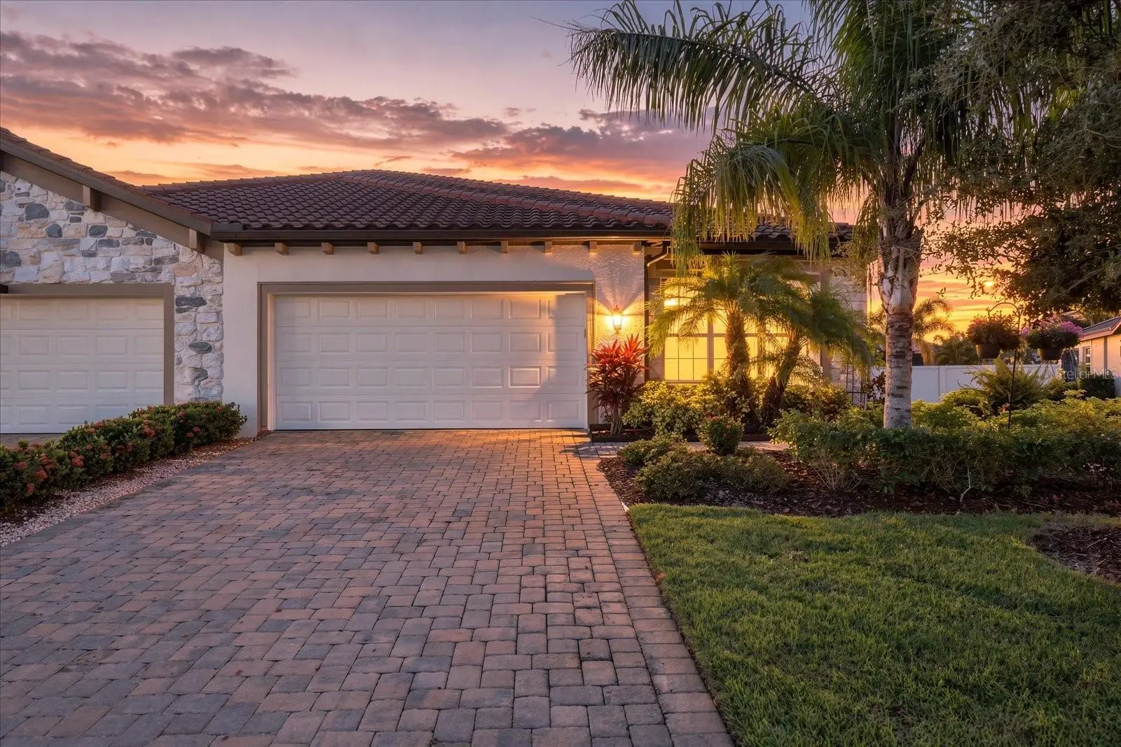2505 Avolet Court, FL