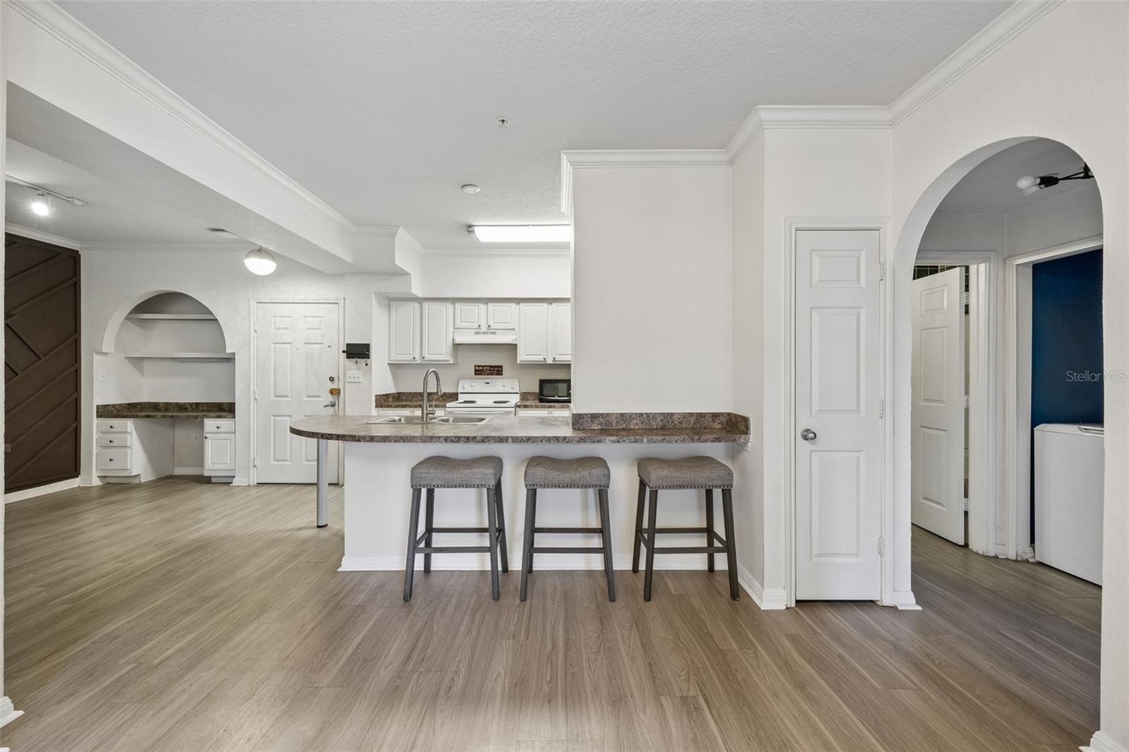 911 Orange Avenue, FL