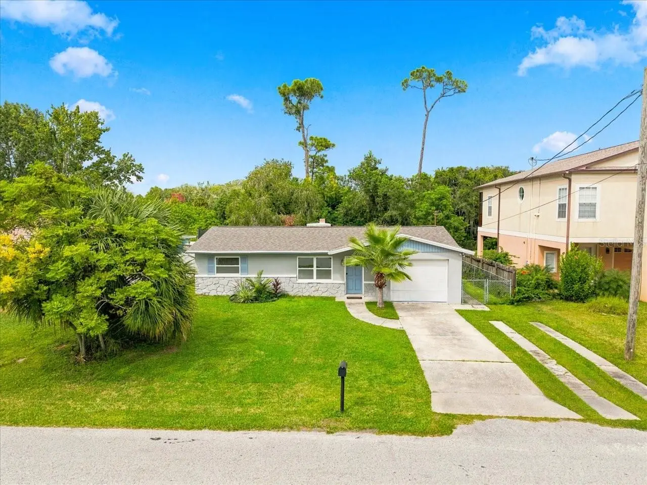 8223 Gulf Way, FL