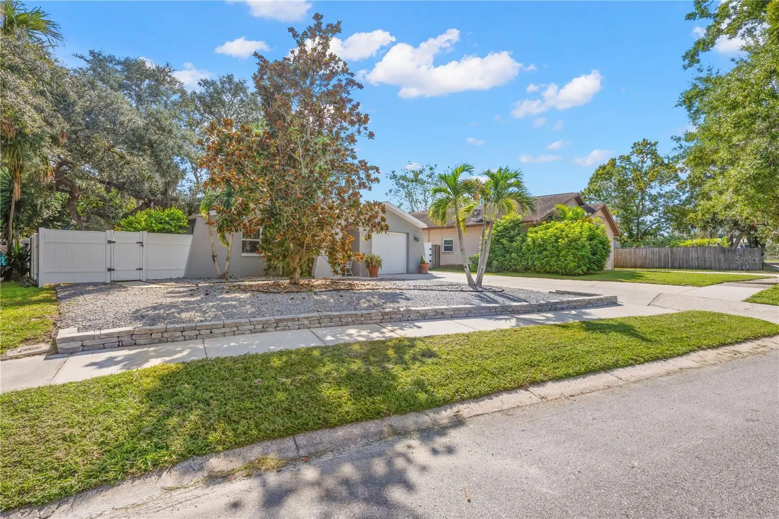 630 6th Avenue, FL