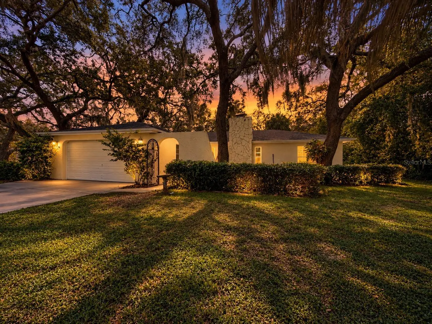 8284 Apple Orchard Road, FL