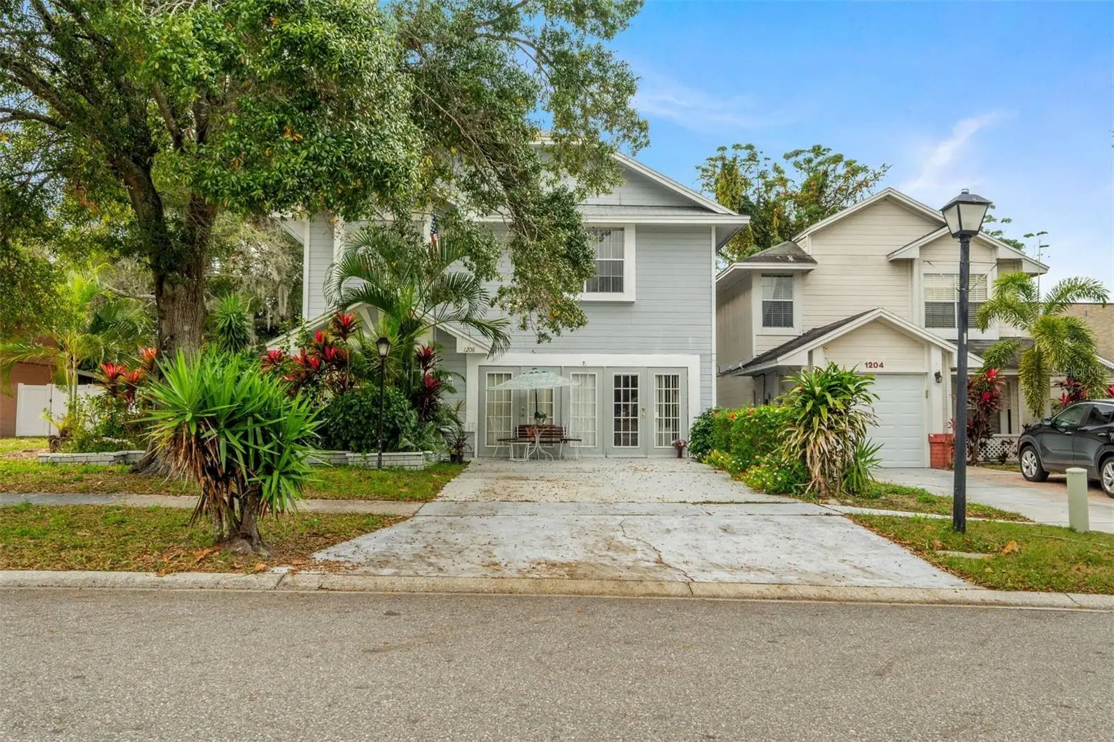 1208 Citrus Oaks Avenue, FL