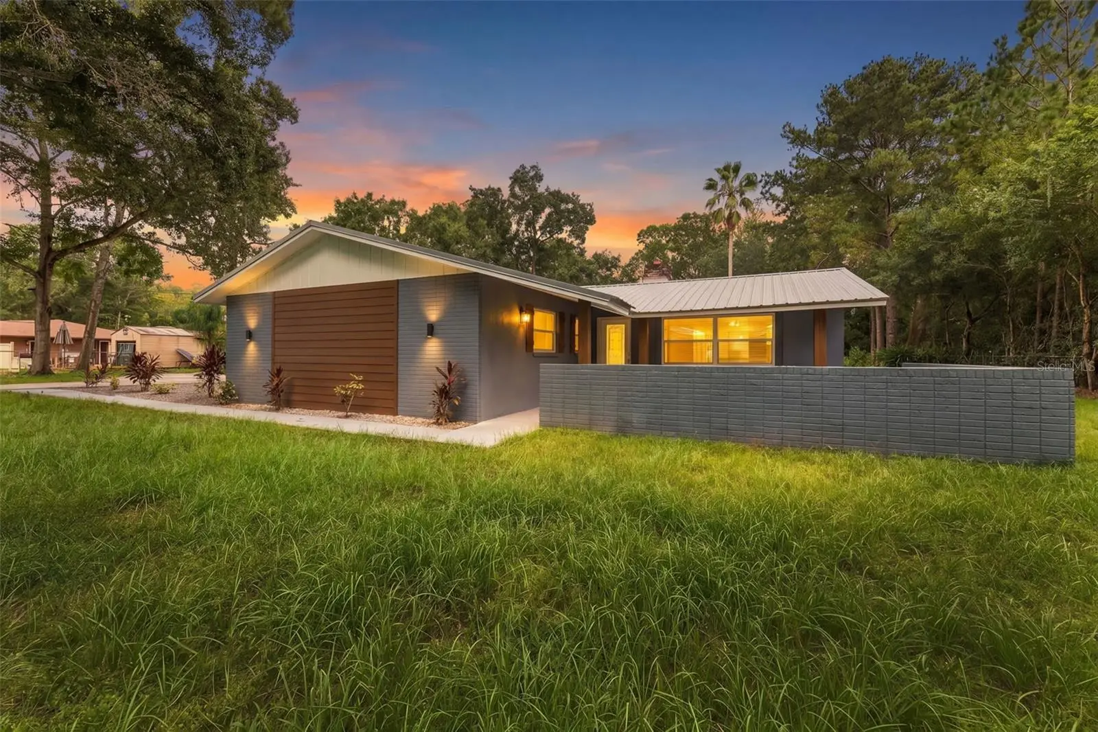 17818 Deerfield Drive, FL