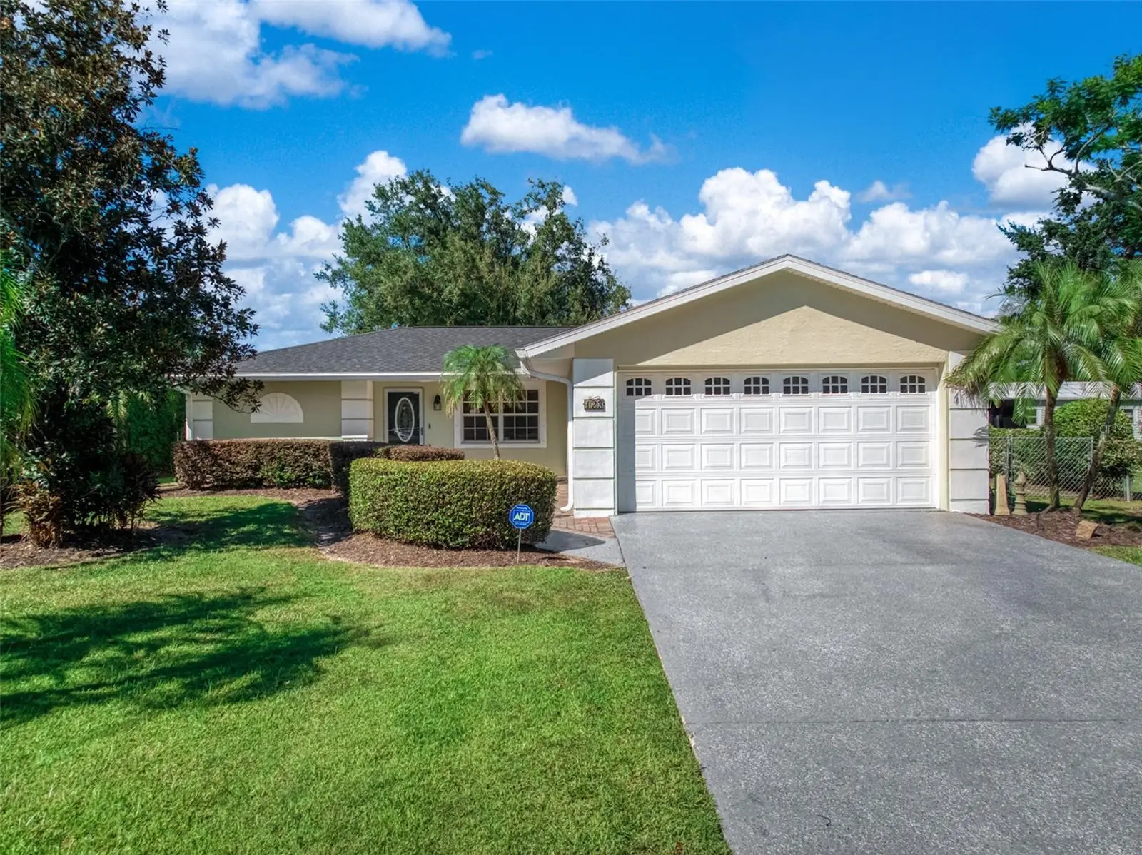 123 Swallow Avenue, FL
