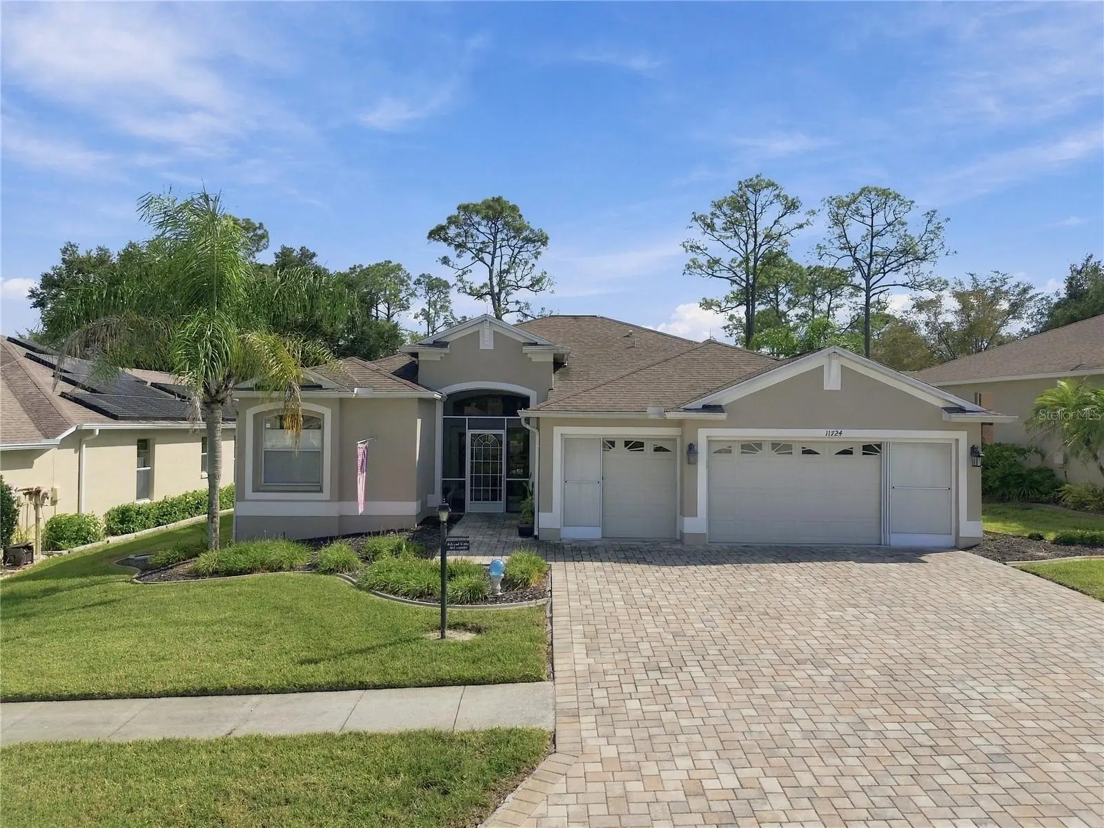 11724 Wayside Willow Court, FL