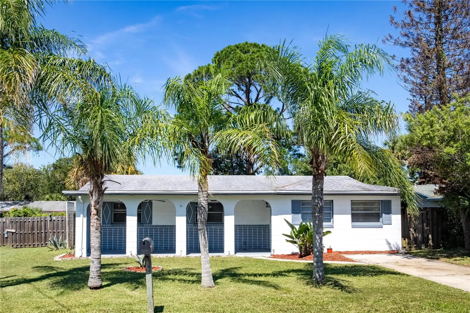 141 Connecticut Avenue, FL