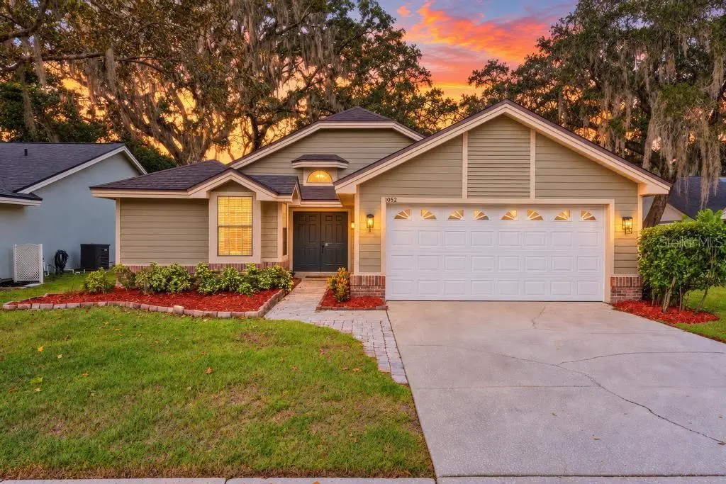 1052 Piedmont Oaks Drive, FL