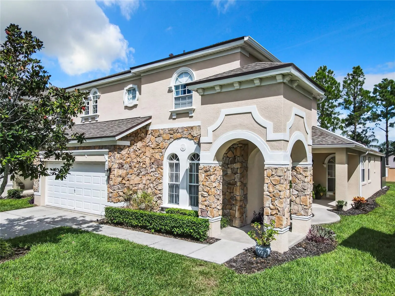 304 Calabay Parc Boulevard, FL