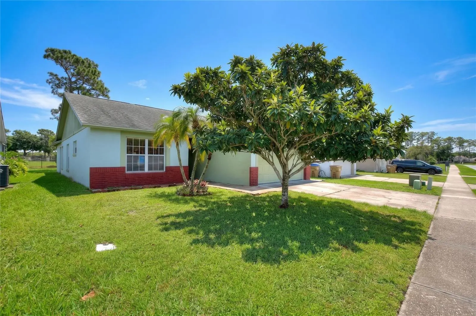 298 Indian Point Circle, FL