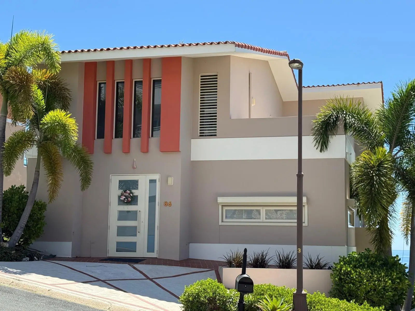 * Shell Castle Club, PR