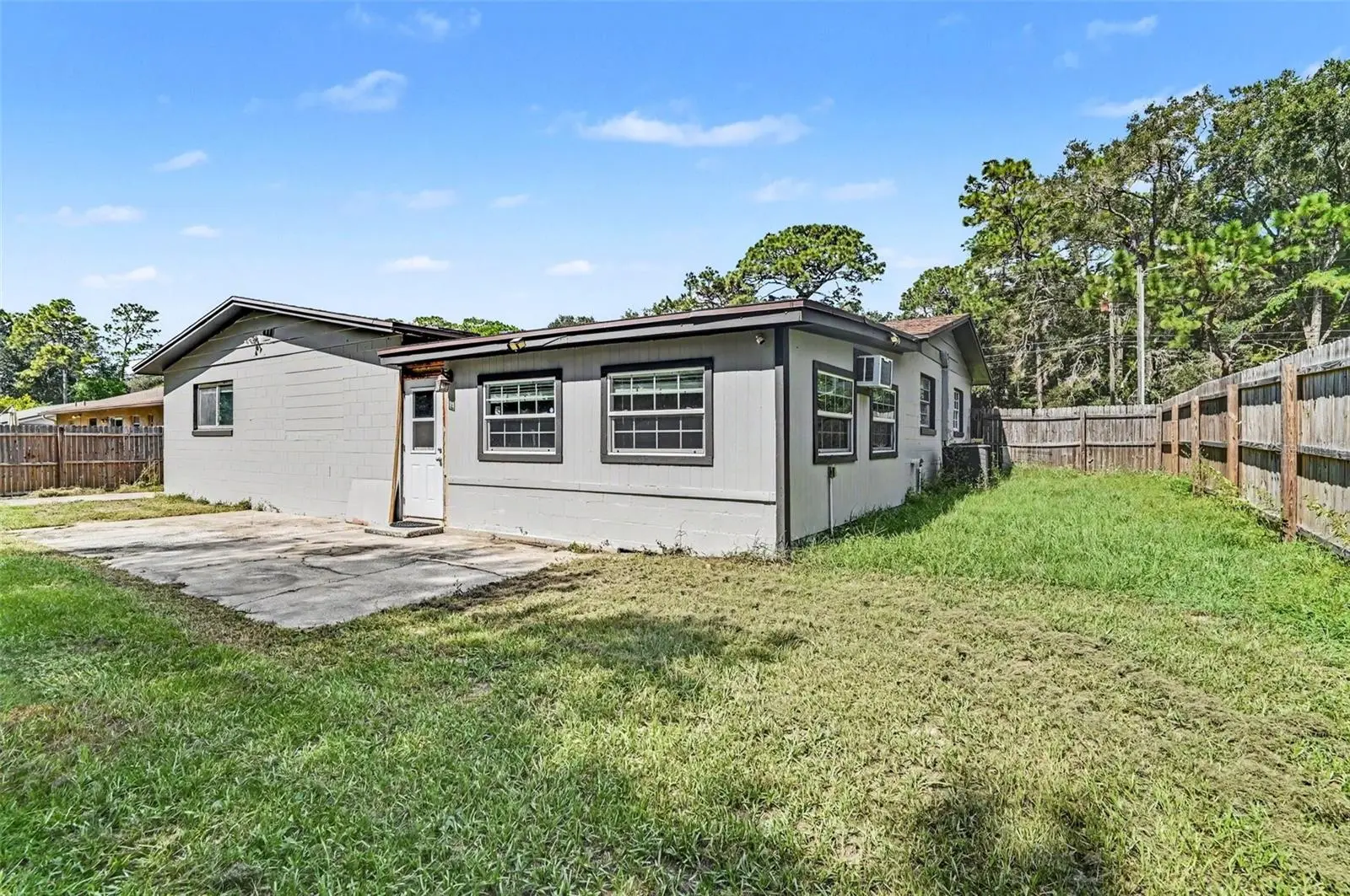 252 Longhorn Drive, FL