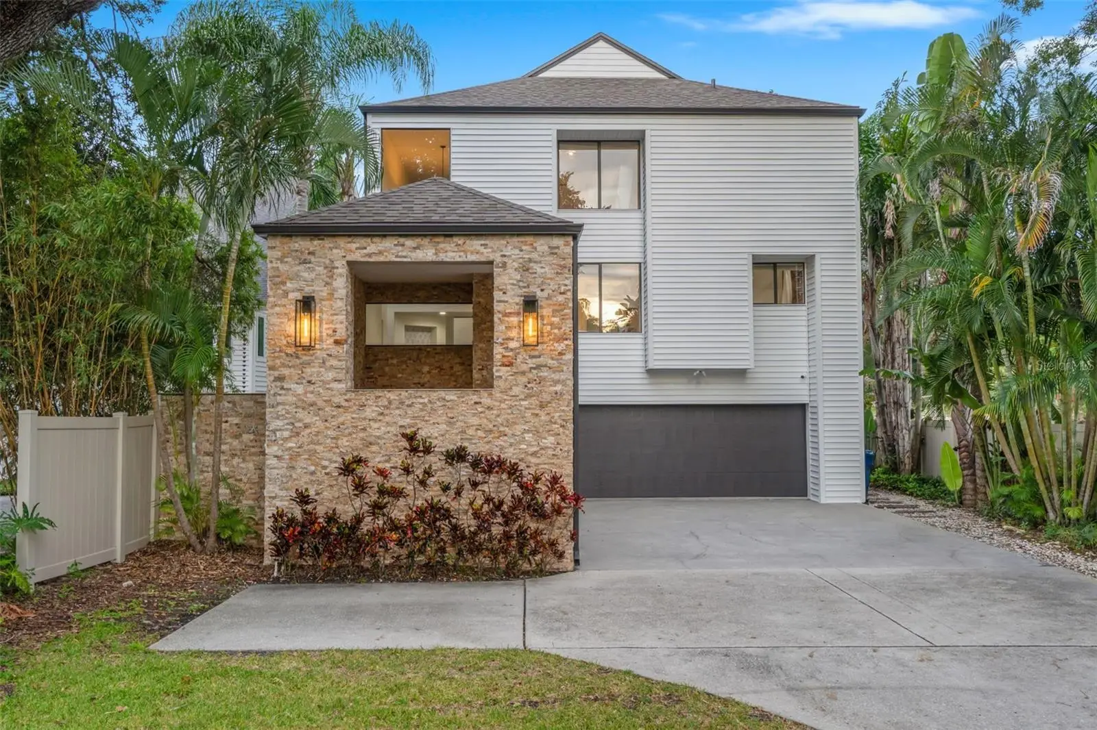 4035 River View Avenue, FL