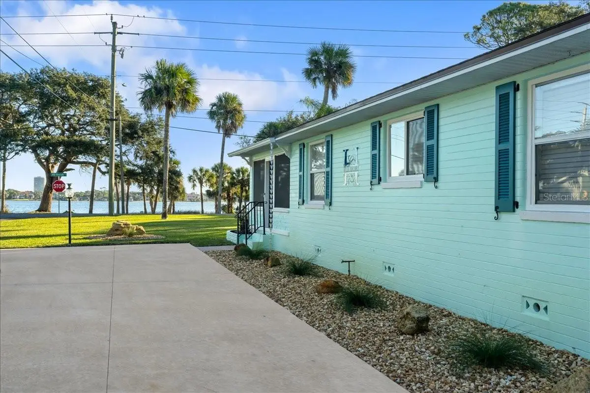 1146 Riverside Drive, FL