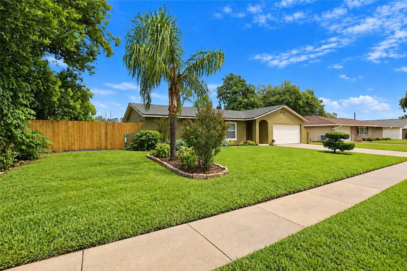 313 Robin Hill Drive, FL