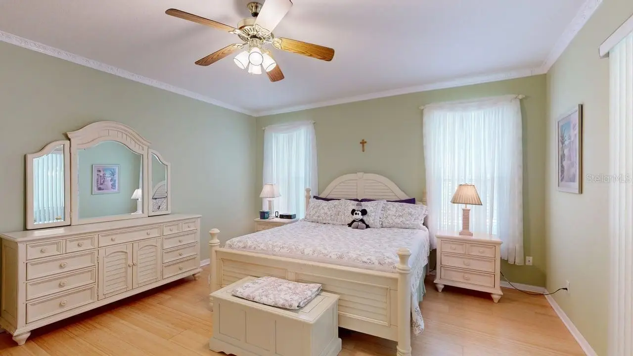 13211 Lakeshore Grove Drive, FL