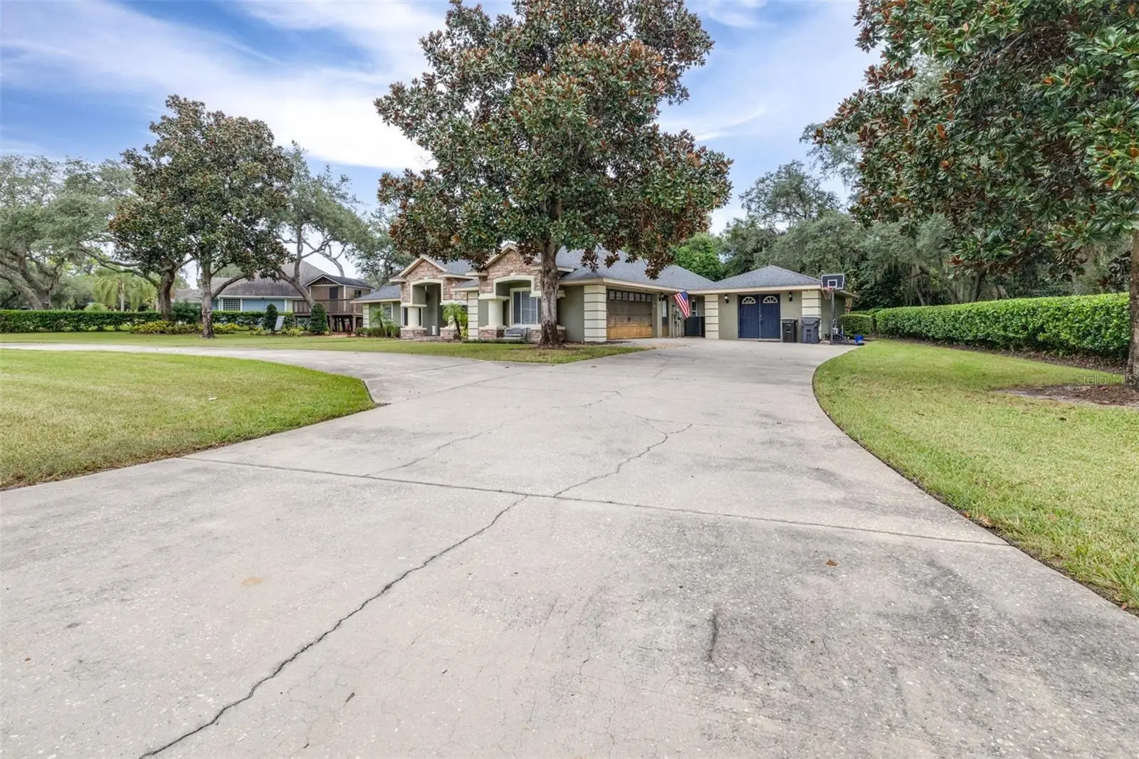 86 Pine Forest Lane, FL