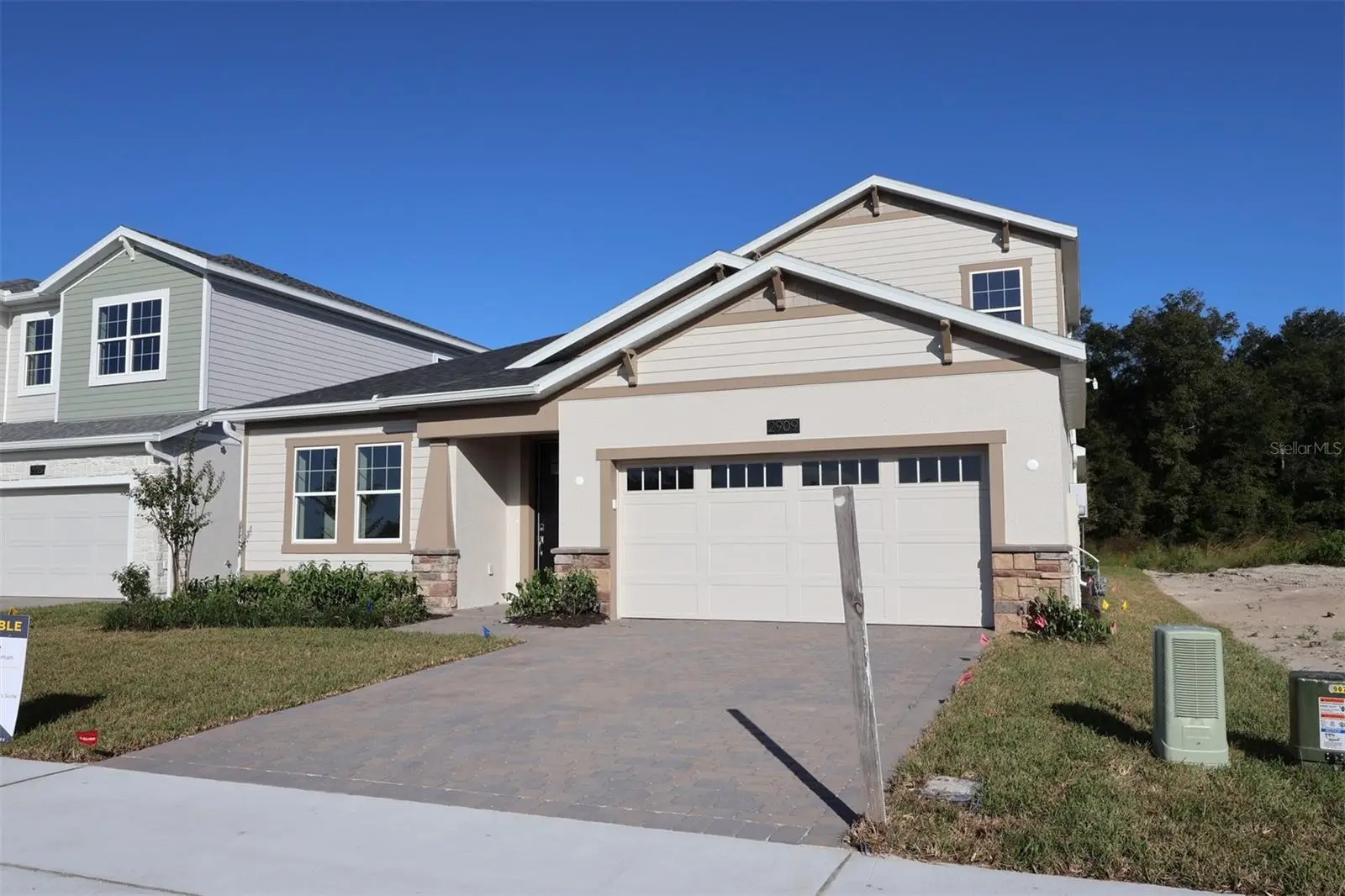 2909 Sweetgrass Lane, FL
