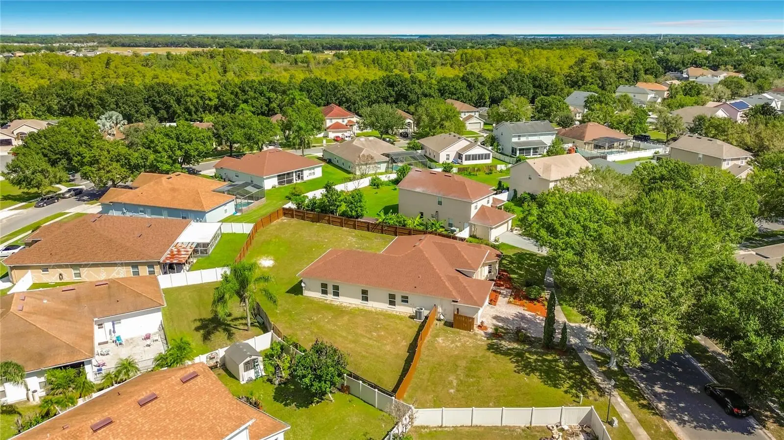 4203 Lugano Court, FL