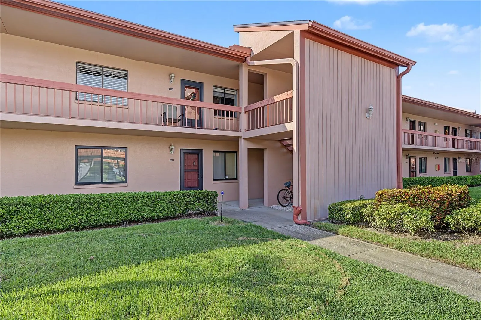 110 Lakeside Court, FL