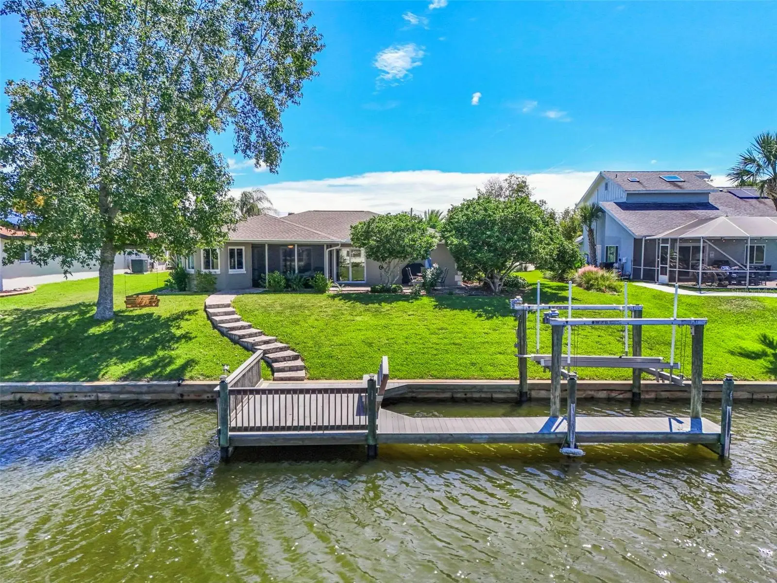 8 Fleming Court, FL
