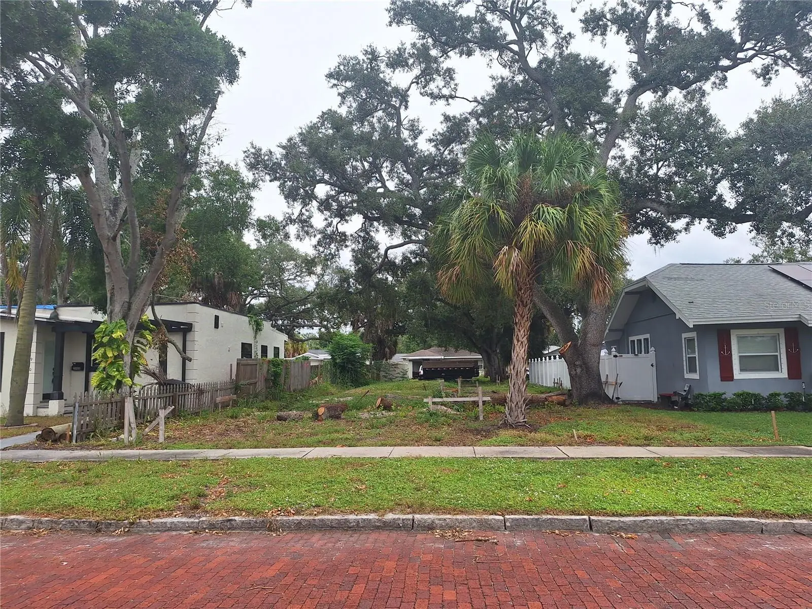 3910 8th Street, FL