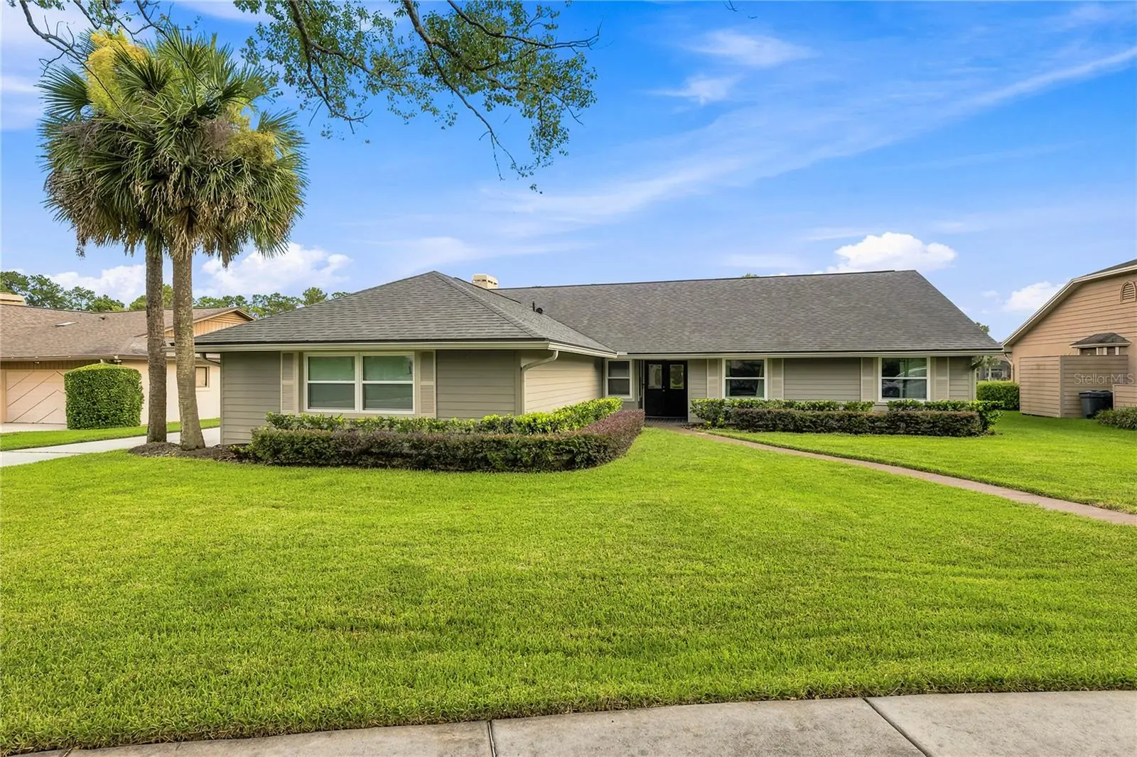 434 Twisting Pine Circle, FL
