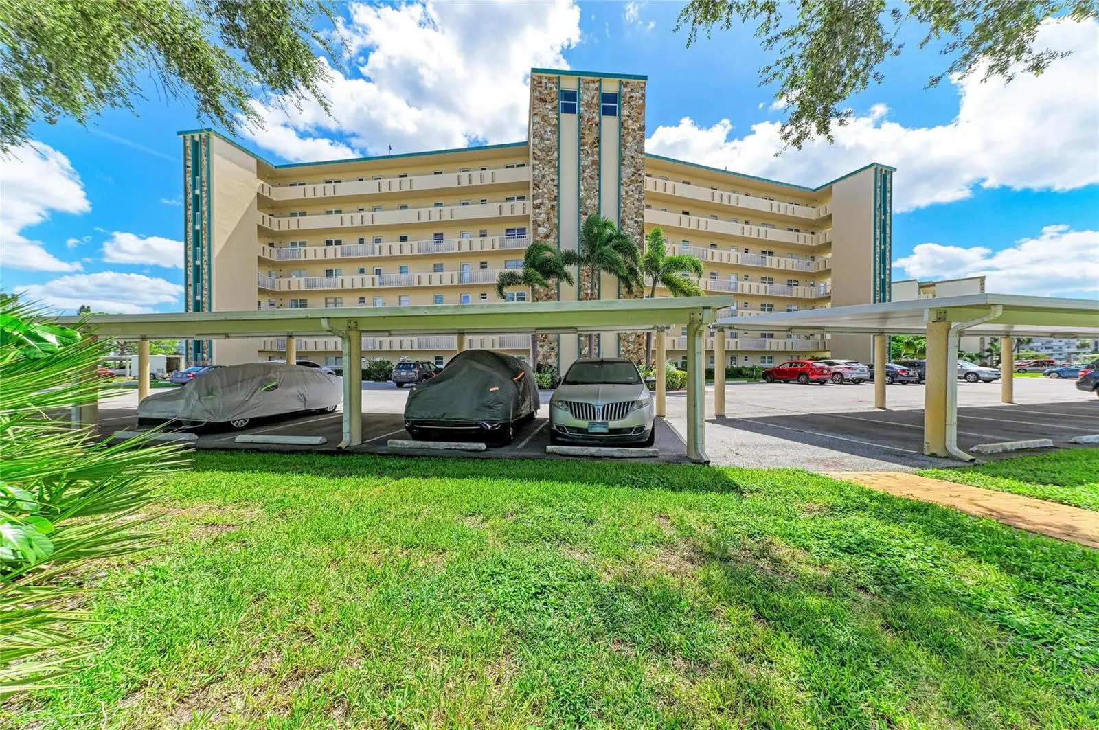 4040 Ironwood Circle, FL