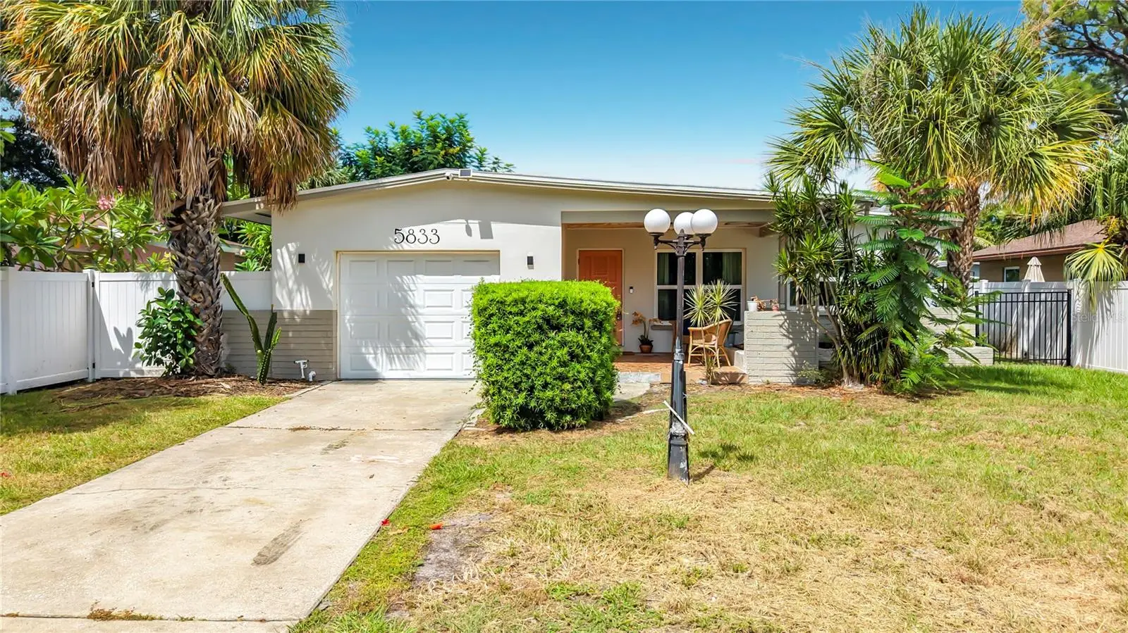 5833 Dartmouth Avenue, FL