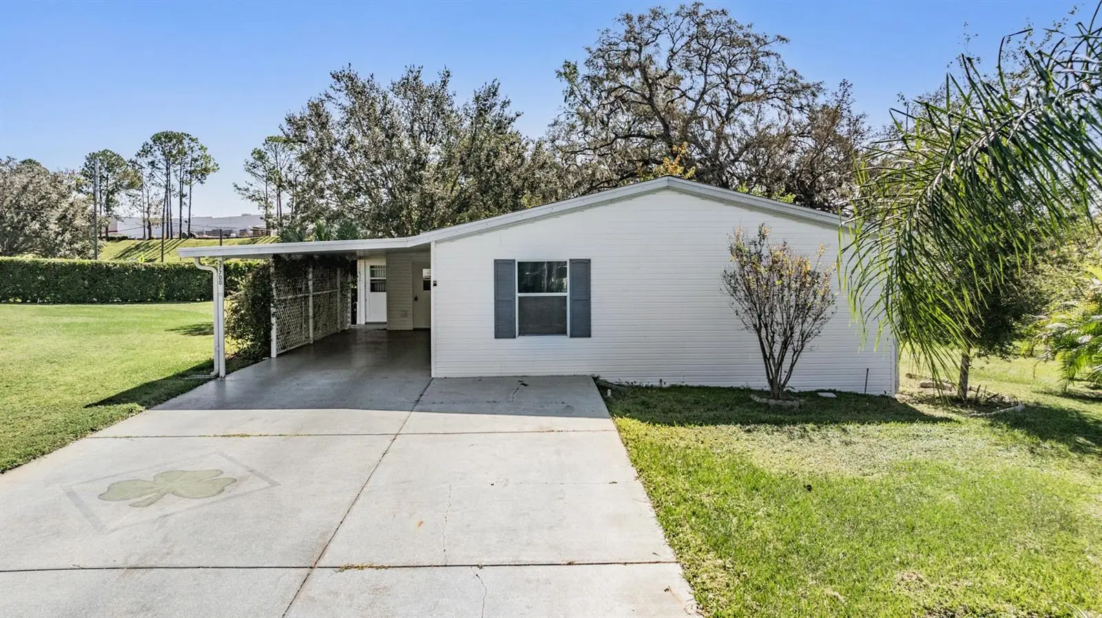 37700 Neukom Avenue, FL