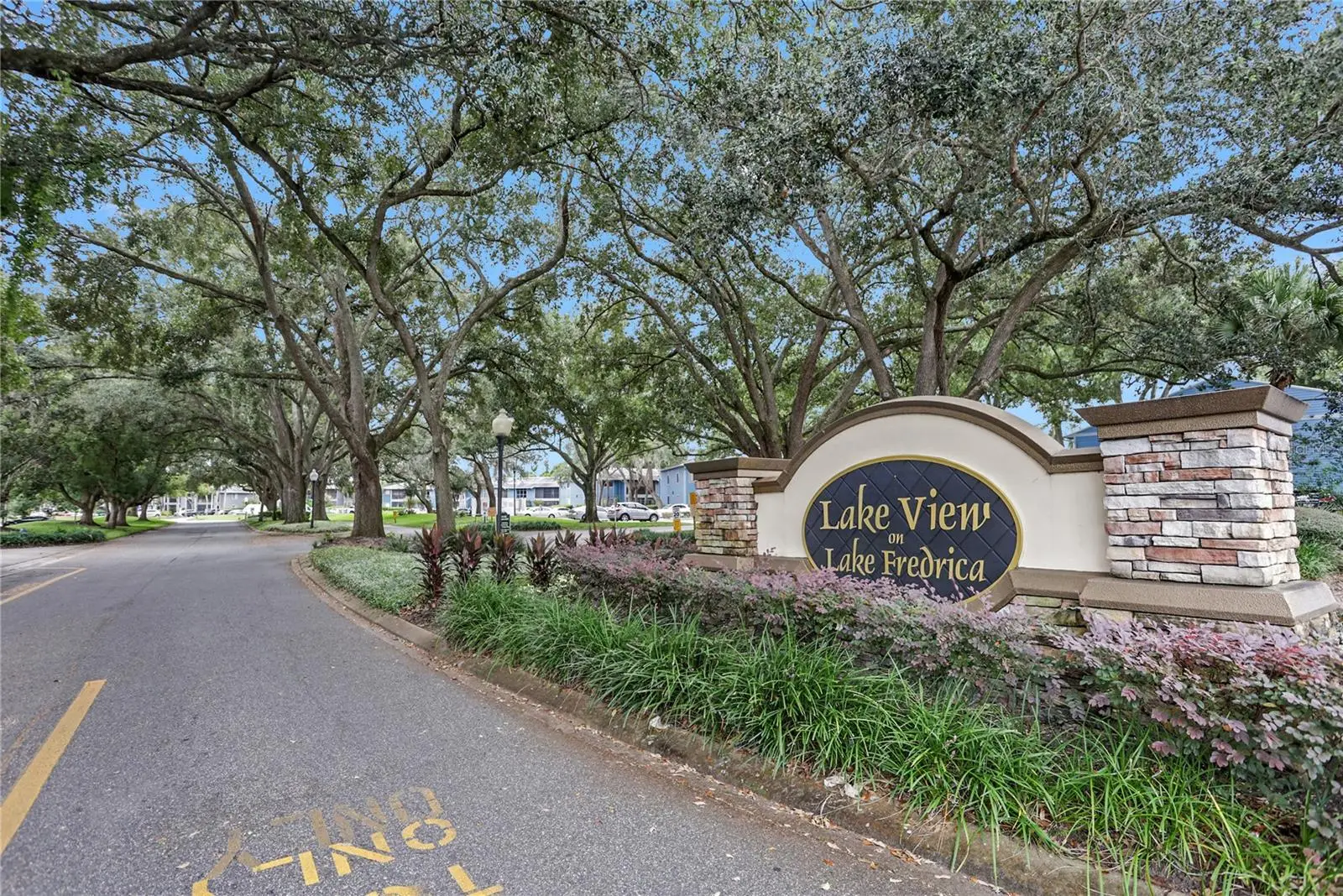 2451 Oak Park Way, FL