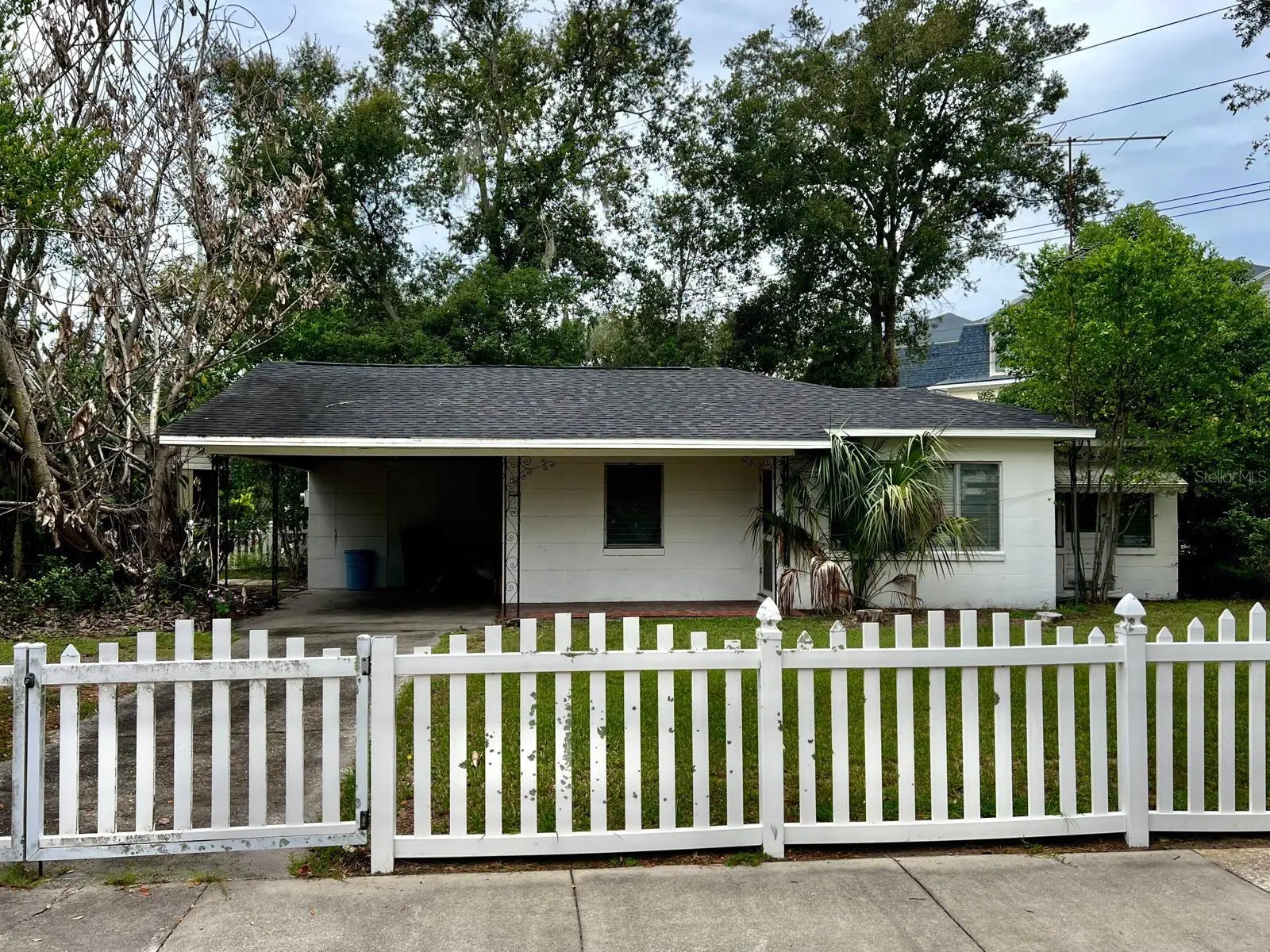 405 Francis Boulevard, FL