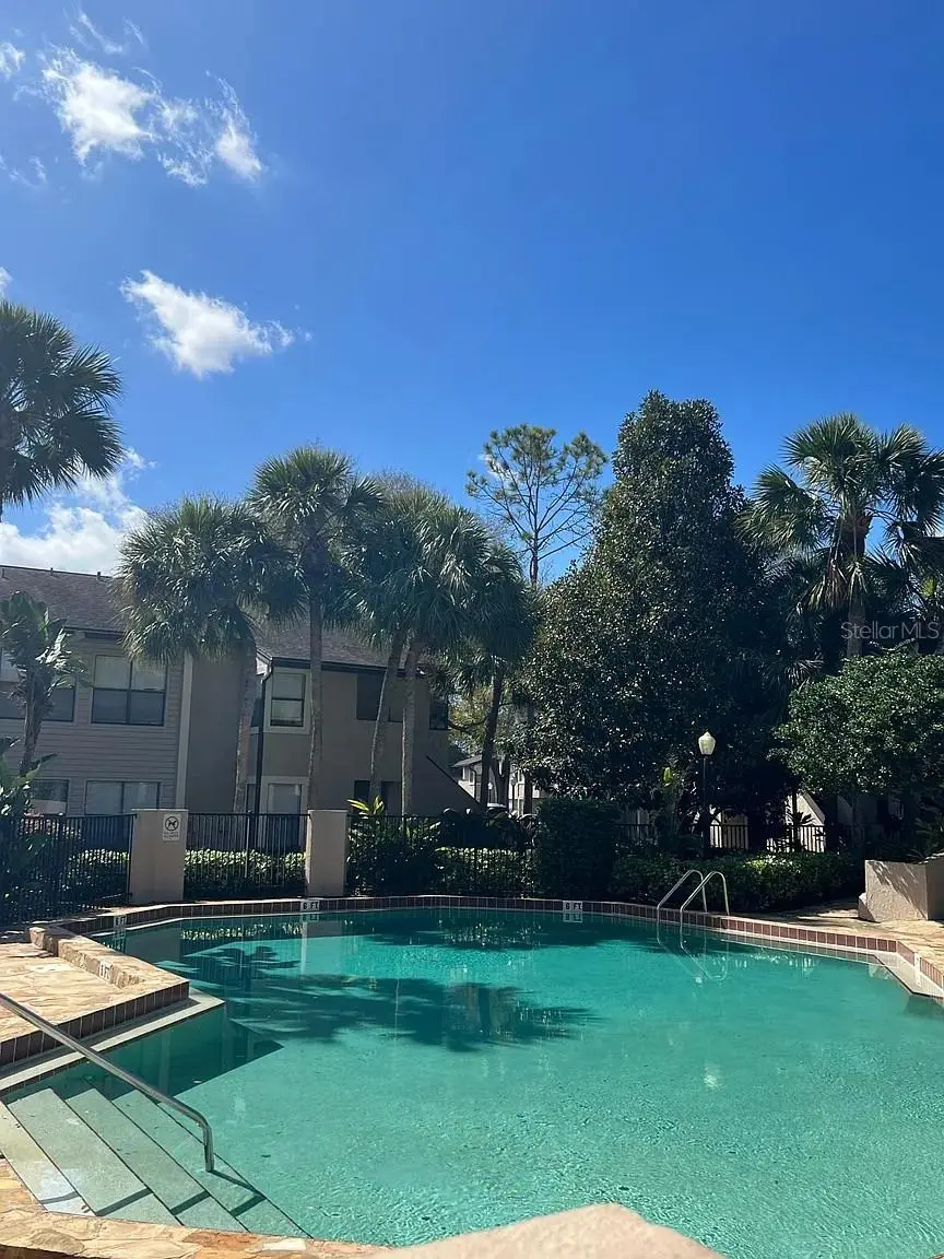 3032 Antique Oaks Circle, FL