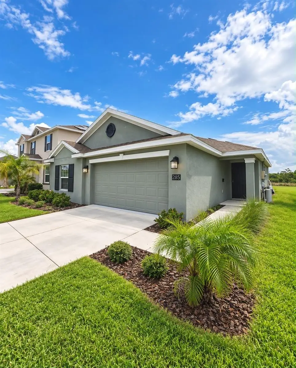 285 Pineywoods Street, FL