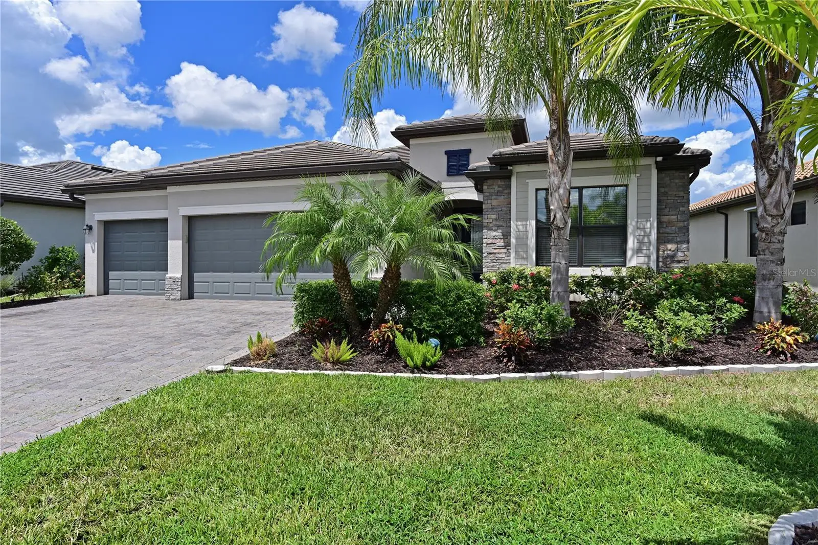 11525 Autumn Leaf Way, FL