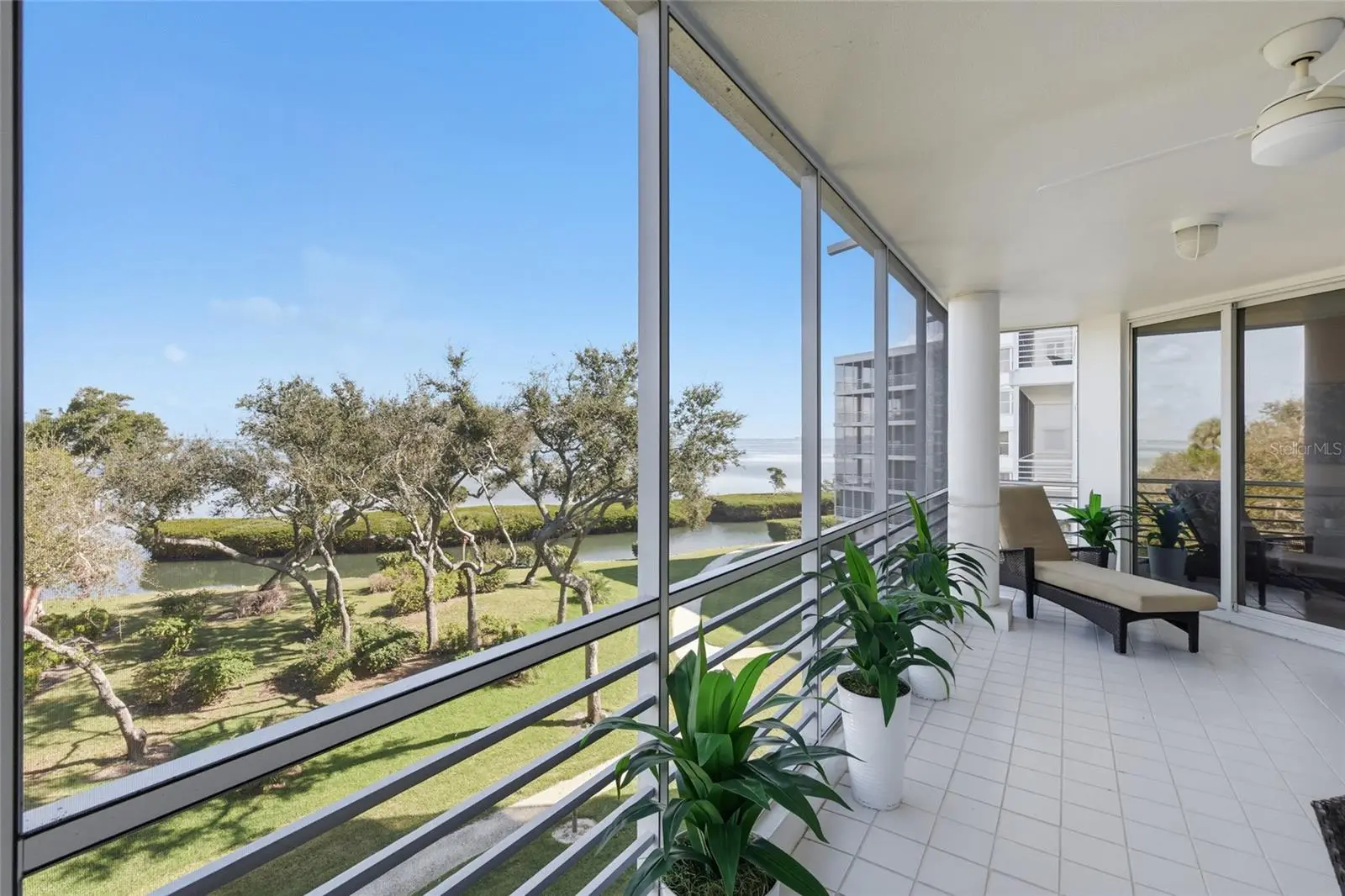 2550 Harbourside Drive, FL