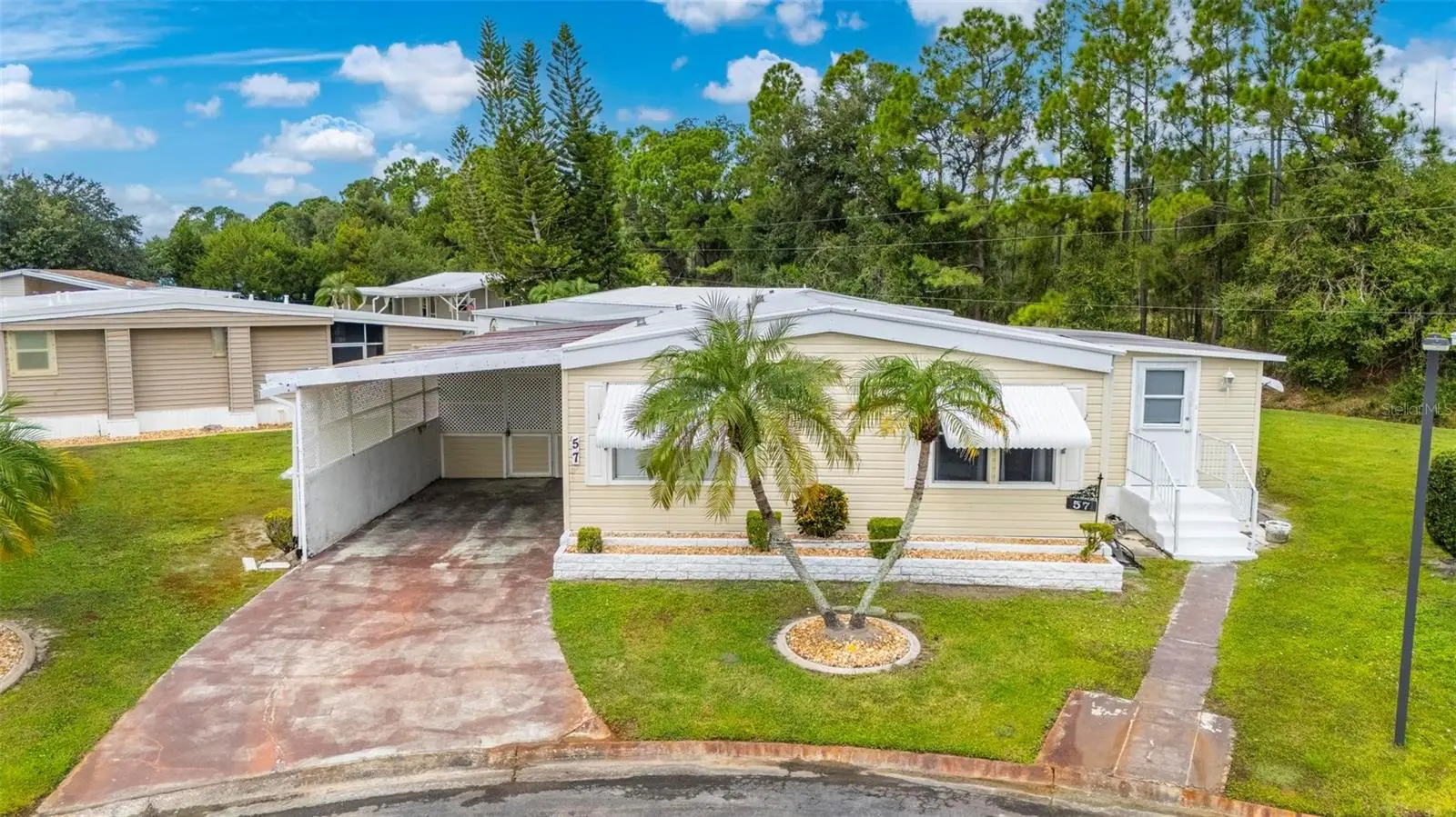 1000 Kings Highway, FL