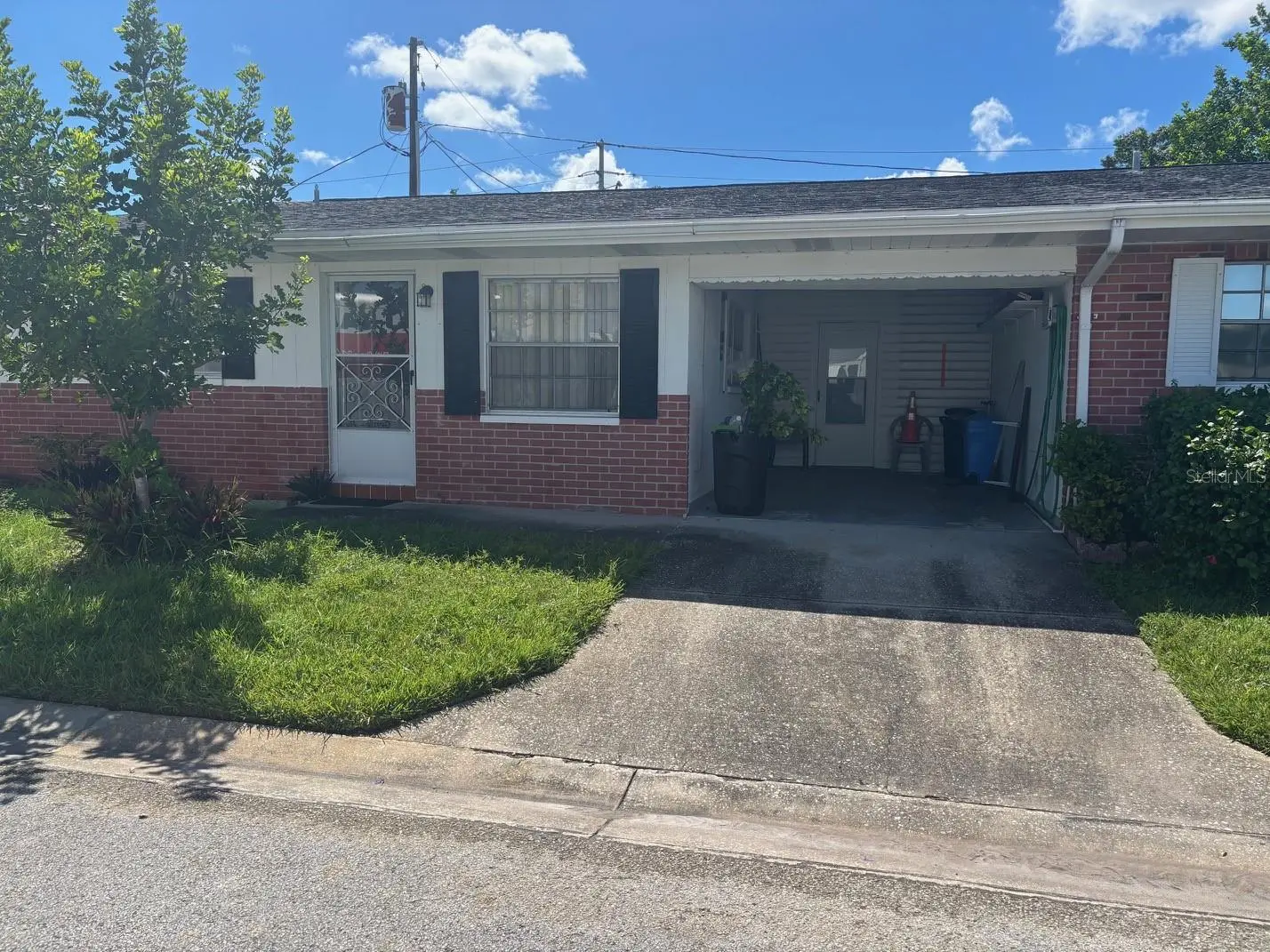 10100 Tulip Street, FL