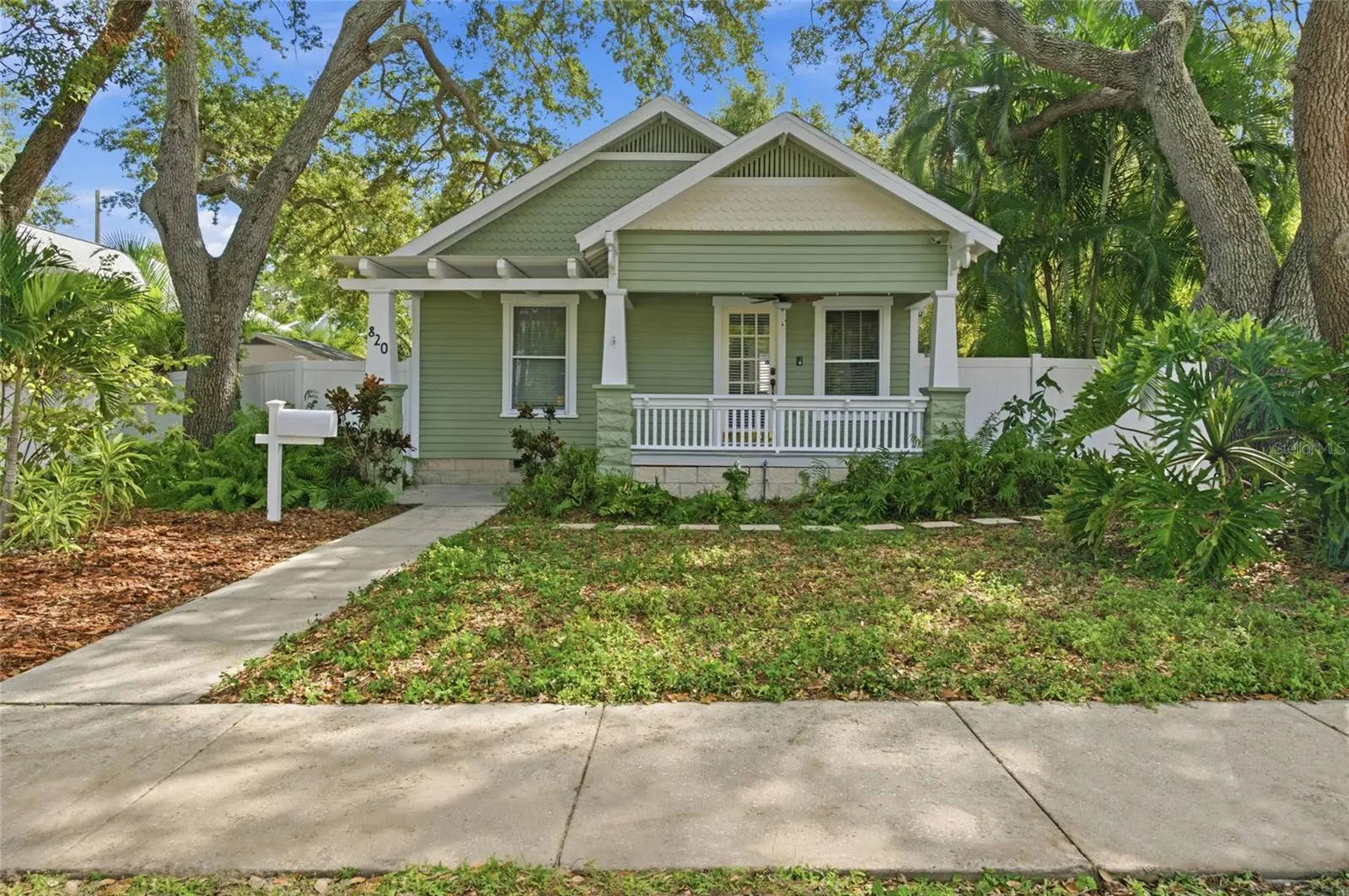 820 9th Avenue, FL