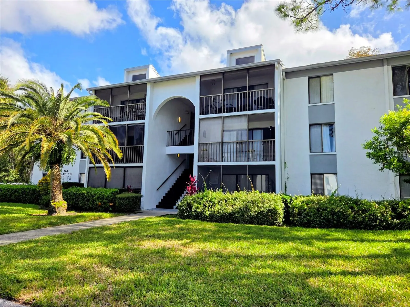 1236 Pine Ridge Circle, FL