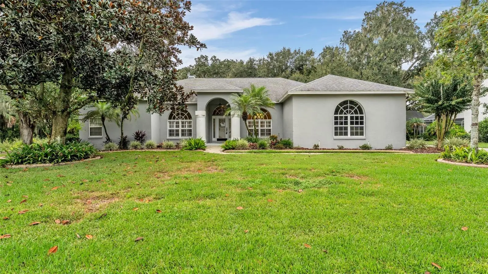 7265 Millbrook Oaks Drive, FL