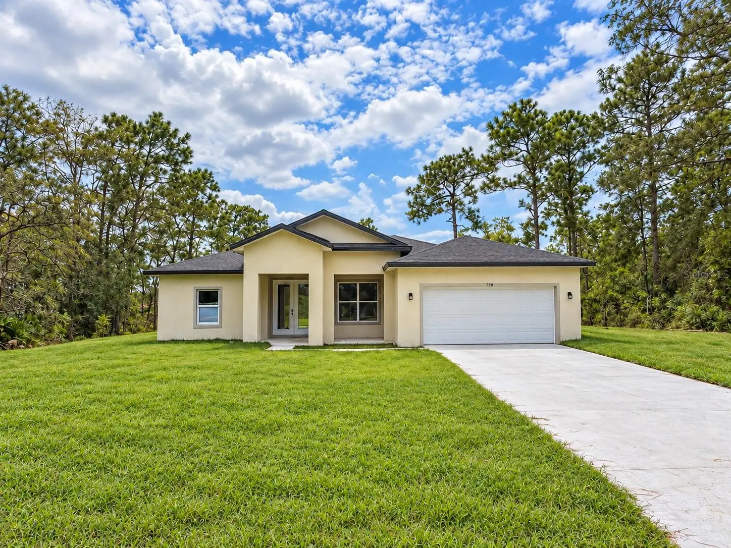 730 Hummingbird Drive, FL