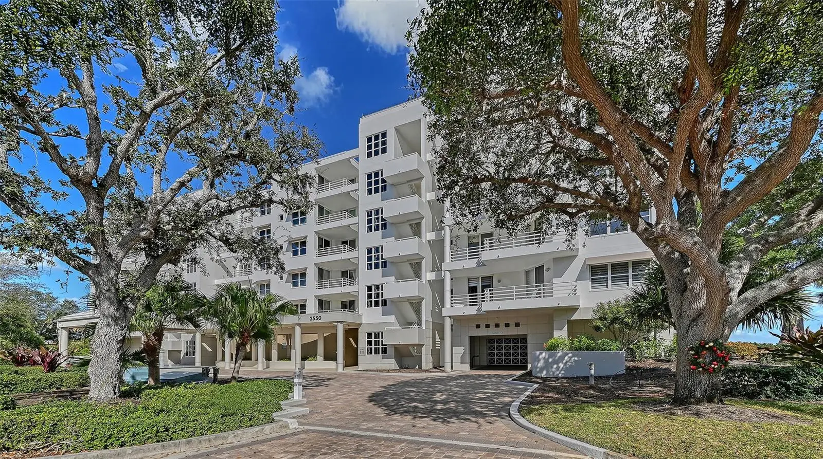 2550 Harbourside Drive, FL