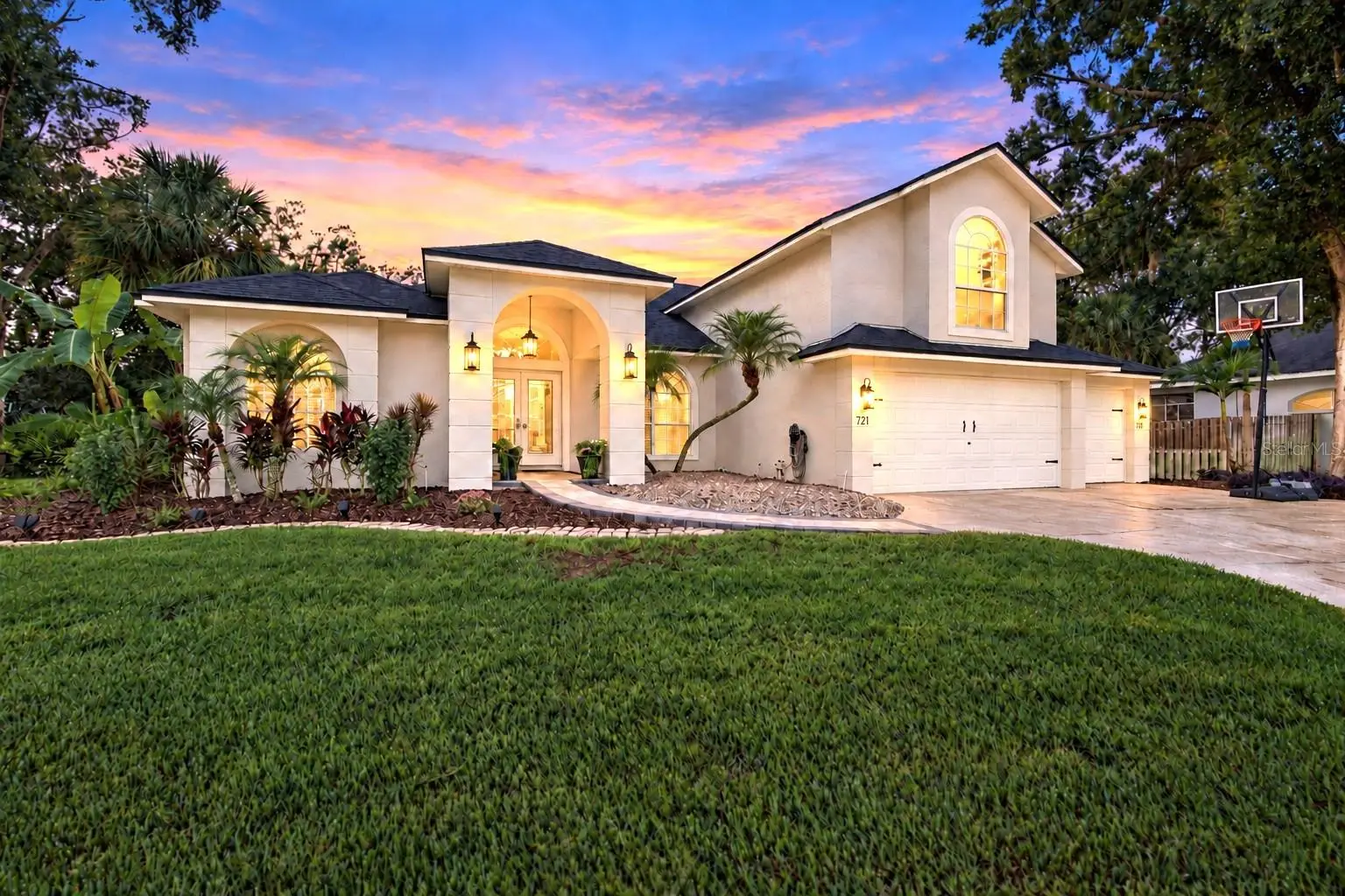 721 Fayette Place, FL