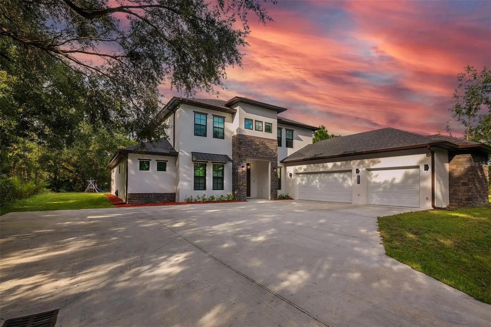 19811 Mardi Gras Street, FL