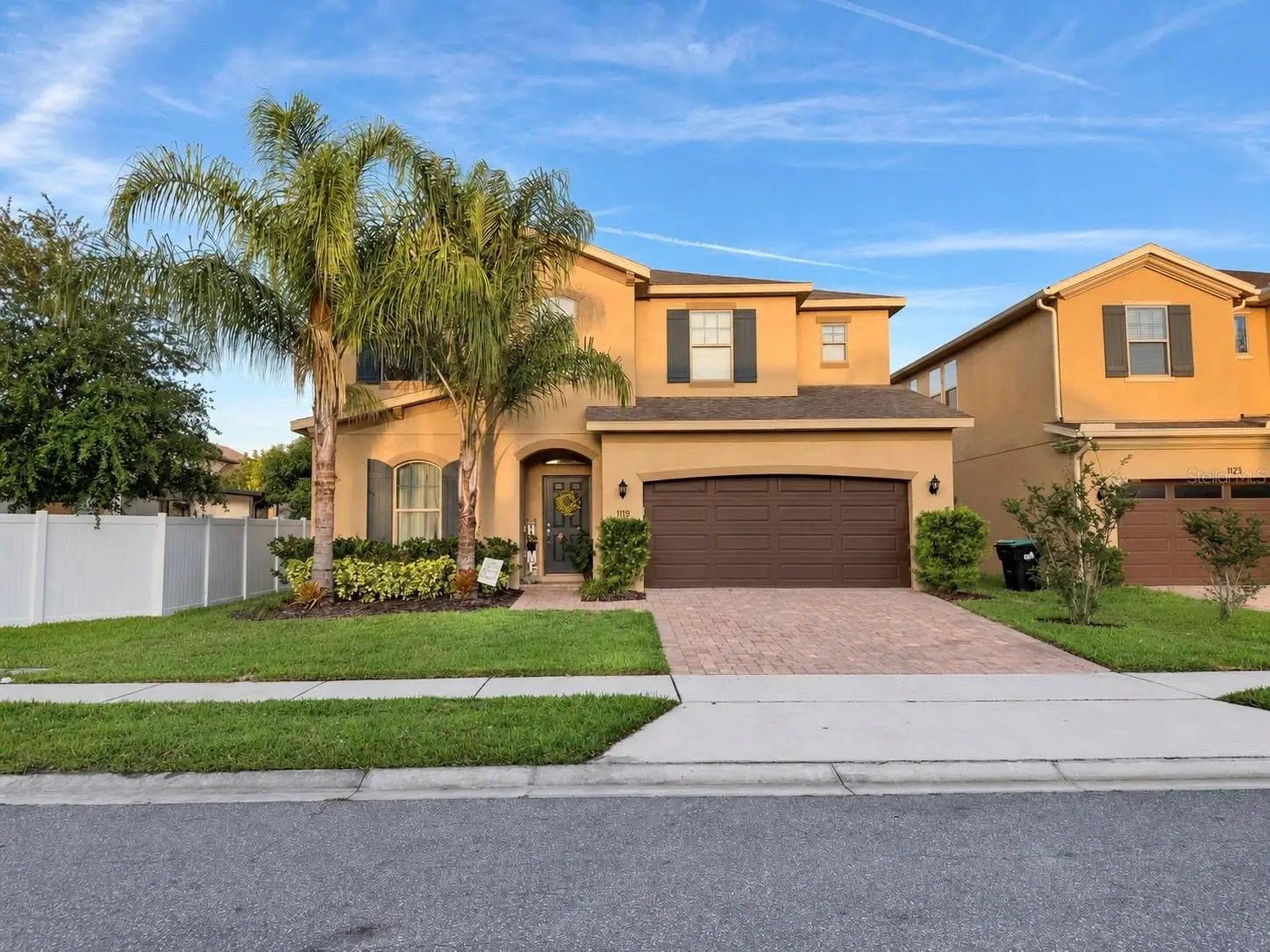 1119 Fountain Coin Loop, FL